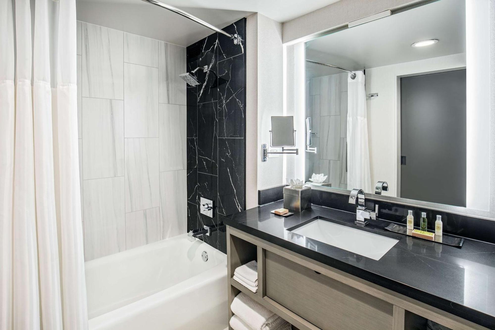 Doubletree By Hilton Washington Dc North/Gaithersburg Ngoại thất bức ảnh